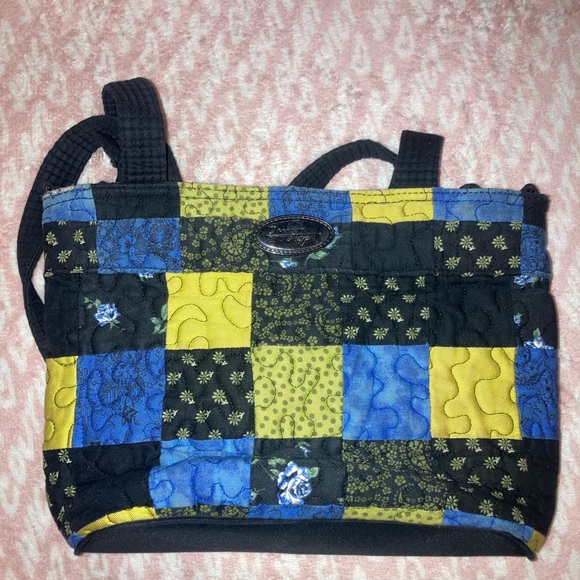 Donna Sharp purse floral - Picture 3 of 10